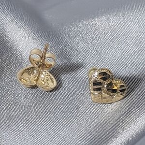 10K Elegant Yellow Gold Heart Earrings